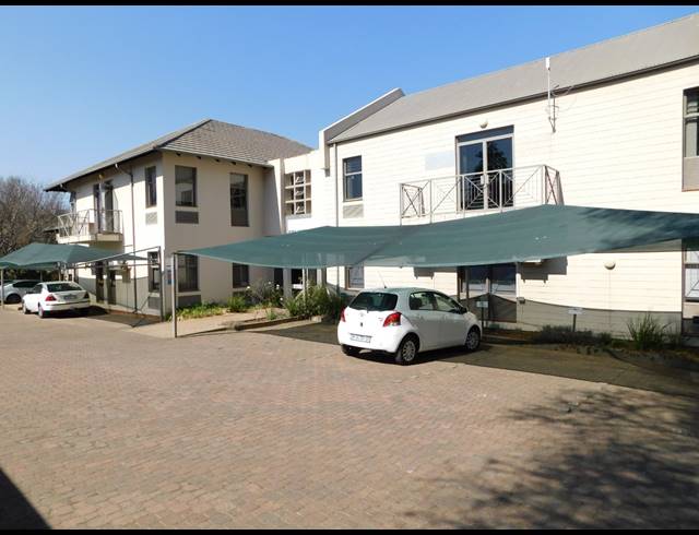159M² OFFICE FOR SALE IN RANDBURG CENTRAL